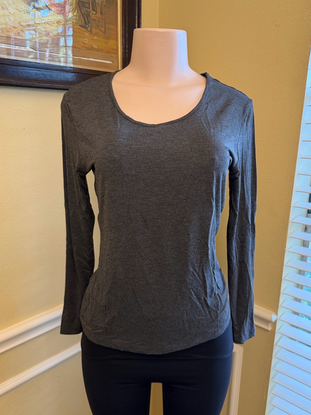 Women's Charcoal Long-Sleeve Scoop Neck Top
